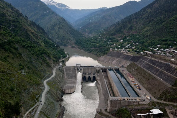 Cina spustila projekt storocia India a Banglades znepokojene