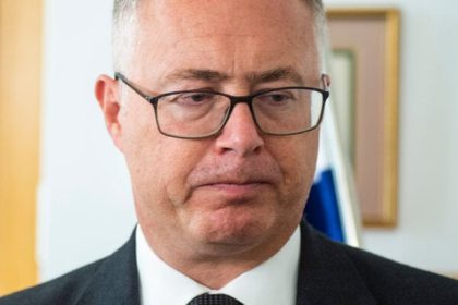 Ministerstvo predvolalo britskeho velvyslanca ocakava odpovede