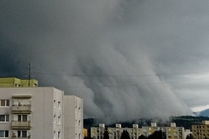 Neobvykle mraky zaujali pozornost na strednom Slovensku
