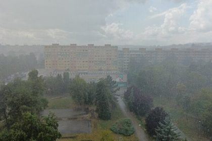 Neprejazdne useky popadane stromy dalsie burky