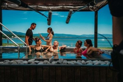 Ostat na vychode by bolo zdraviu skodlive smeje sa Dangl Herci si natacanie filmu Kavej 2 uzili