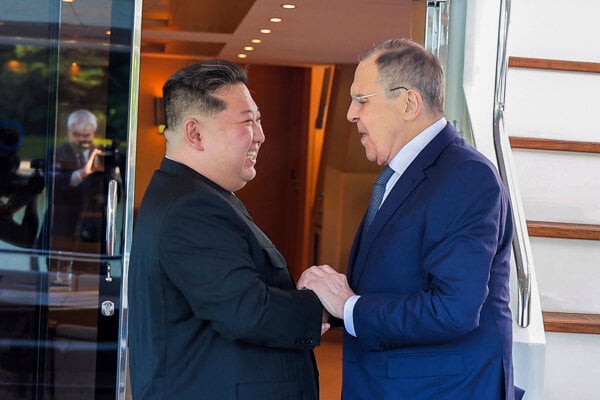 SME Minuta KLDR podpori ruske kroky na ukoncenie vojny