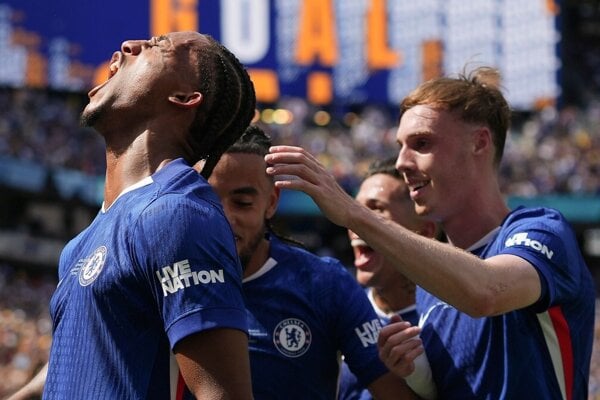 Tri goly za 21 minut Chelsea sokovala PSG vo finale