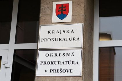 V budove presovskej prokuratury sa strielalo clena straze nasli so strelnym poranenim hlavy