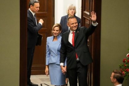 Chceli zdrzat jeho inauguraciu Novy prezident predlzi polsky politicky pat