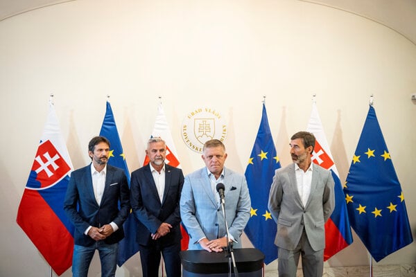 Fico obetoval Slovakov