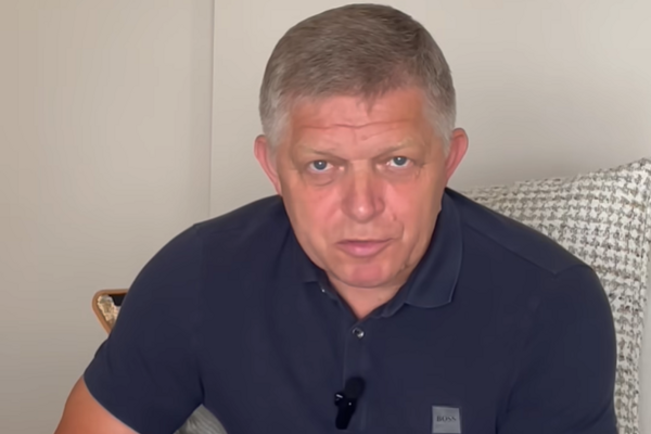 Kamenicky este neohlasil konsolidaciu Fico uz rozdava dotacie