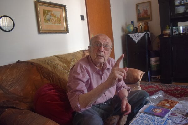 Lekar Marian Kriz ma 80 rokov a stale pracuje