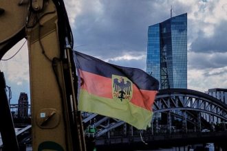 Nemecka ekonomika v druhom stvrtroku klesla viac ako predpokladali