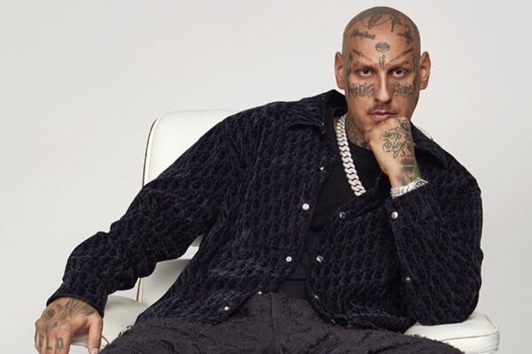 Podla Separa je v zapadnej Europe fasizmus