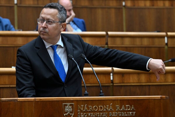 Ranny brifing Z konsolidacie je nekonecny pribeh