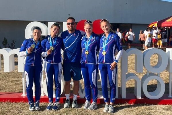 Zensky stvorkajak na Slovensku slubna posadka