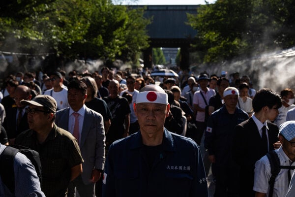 Cina by sa mala obavat krajnej pravice v Japonsku