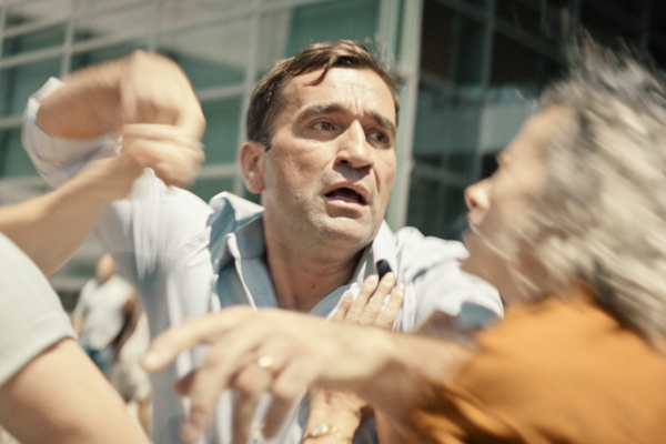 Cinematik ma dvadsat aj sto otvori ho Otec