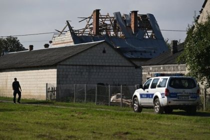 Dvadsiatka ruskych dronov prenikla do Polska letiska zatvorili