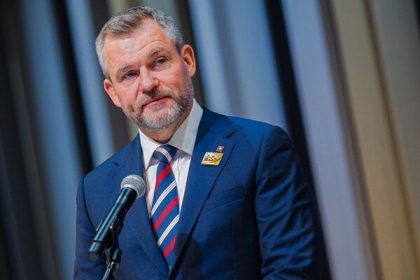 Infantilne ataky a posadnutost Pellegrini sa pyta Danka na ucel cesty