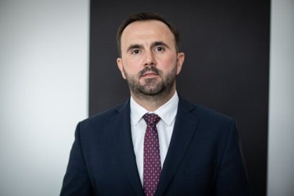 Kiss z PS Mame informacie ze vlada zvysi odvody