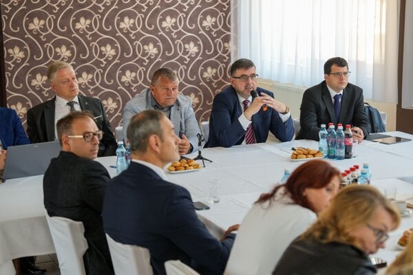 Konsolidacia zasiahne mesta a obce hornej Nitry