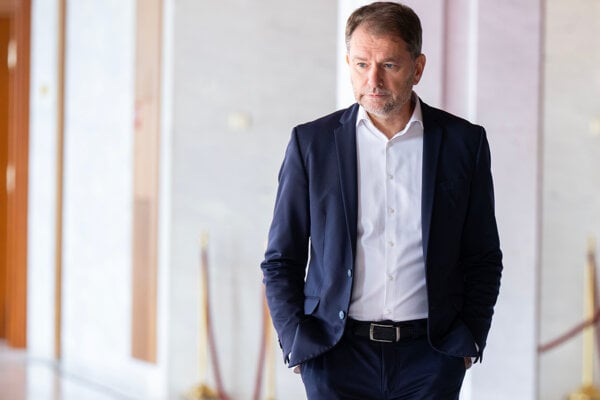 Ranny brifing Fico si zahraval s opoziciou hlasovanie o novele ustavy zahanbilo Matovica