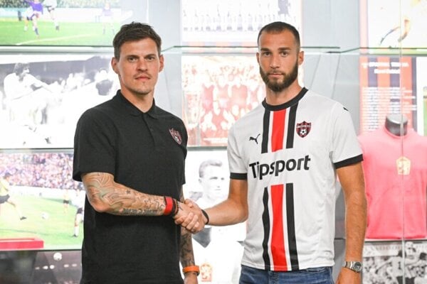 V Rusku vyhorel no Skrtel v nom vidi prinos Trnava siahla po Srbovi a celi kritike