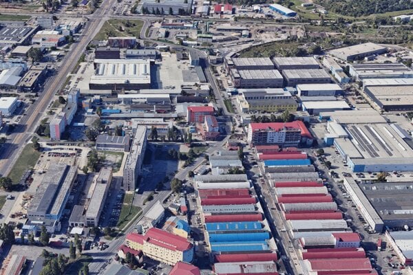 Cinska pracka penazi v Bratislave Miliony tocili aj dalsi