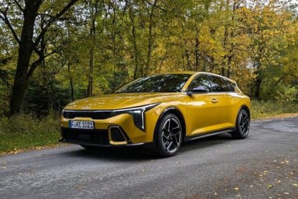 Kia K4 je pre tych ktori nechcu elektromobil