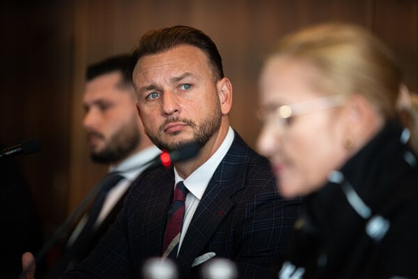 Policia starostom odkazuje ze neexistuje zvysenie kriminality Sutaj Estok vzdelaval seniorky