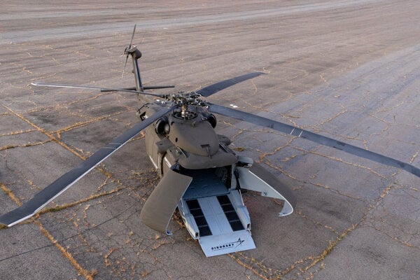 Styri piliere europskej bezpecnosti a vrtulnik Black Hawk bez pilota