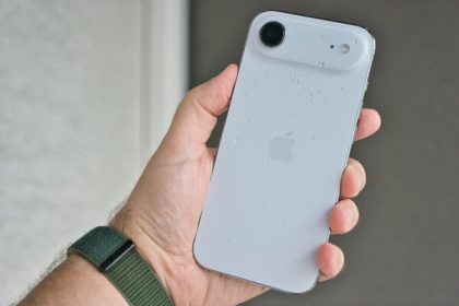 Vyskusali sme tenky iPhone Air je plny kompromisov