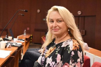 Z Bratislavy potichu bez diskusie Nehlasujte o Kosiciach vyzyva sefka starostov