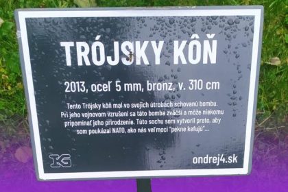 Fico mal v hladisku falosnych studentov na Kysuciach maju vystavu proti NATO Dezinfomajak 54