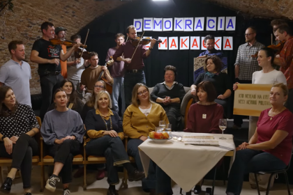 Folklor je jedno z mala lepidiel nasej spolocnosti
