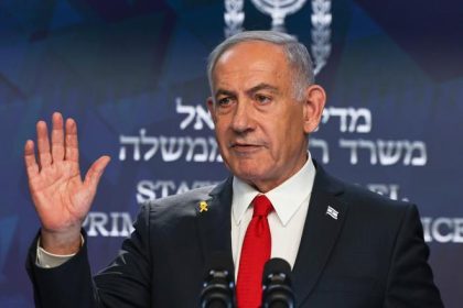 Izrael bude nadalej utocit na ciele Hizballahu a Hamasu
