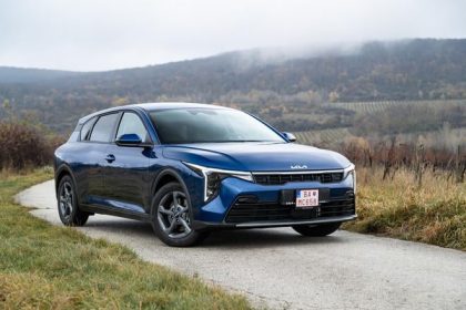 Kia K4 prekvapuje priestoru aj jazdnymi vlastnostami