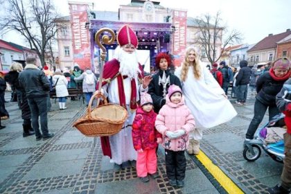 Mikulas ma domov vo Finsku byva na Slovensku