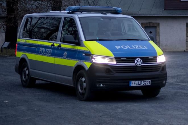 Nemecki policajti prehladali byt poslanca AfD