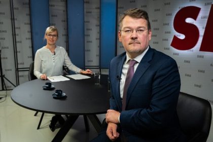 Ondrejcsak v Arene Nasa zahranicna politika Relevantna od Michaloviec po Malacky