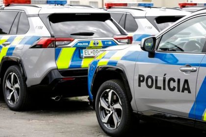 Policajt mimo sluzby zadrzal dvoch muzov pri kradezi