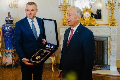 Prezident rokoval v Portugalsku o spolupraci