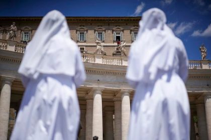 Spanske vyobcovane mnisky su podozrive z predaja cirkevneho majetku