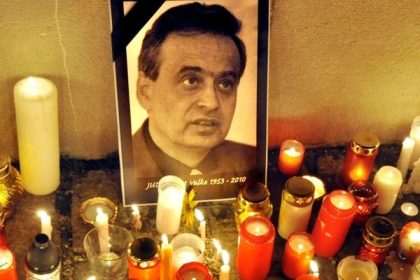 Spoznali sa v Pezinku lupili a zabijali