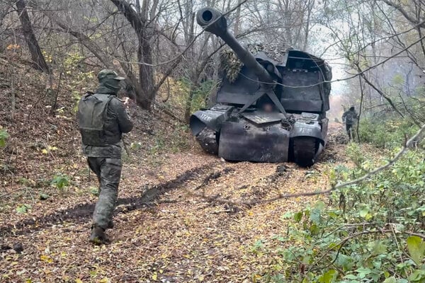 Syrsky popiera ze by boli Ukrajinci obkluceni v Pokrovsku a Kupiansku