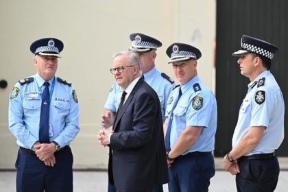 Albanese nariadil audit policie po utoku na plazi Bondi