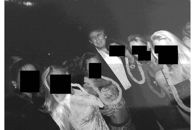 Bill Gates aj Woody Allen zverejnili fotografie z Epsteinovej pozostalosti