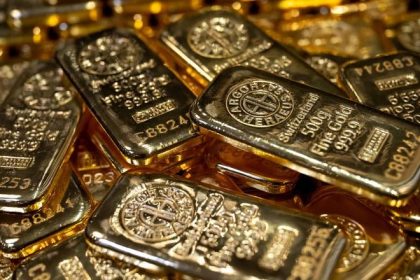 Ceny zlata striebra a platiny prekonali rekordy