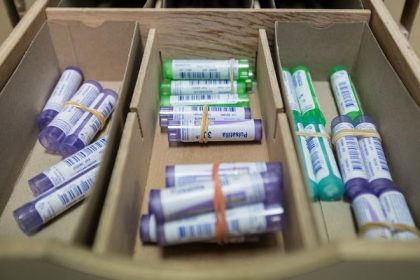 Chybaju lieky aj vakciny upozornuje lekarnicka komora
