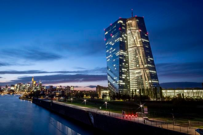 Ekonomika eurozony rastla rychlejsie nez sa cakalo