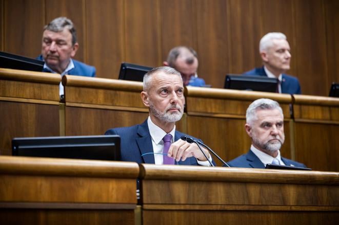 Koalicia uz citi tlak Urychluje rusenie uradu na ochranu oznamovatelov