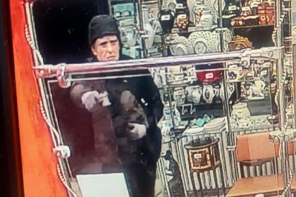 Maskovany muz sa pokusil vyluipit zaloznu v Petrzalke