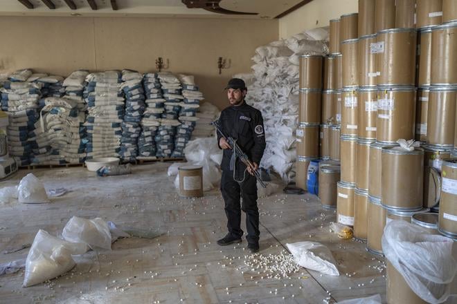 Masova produkcia captagonu v Syrii sa spomalila
